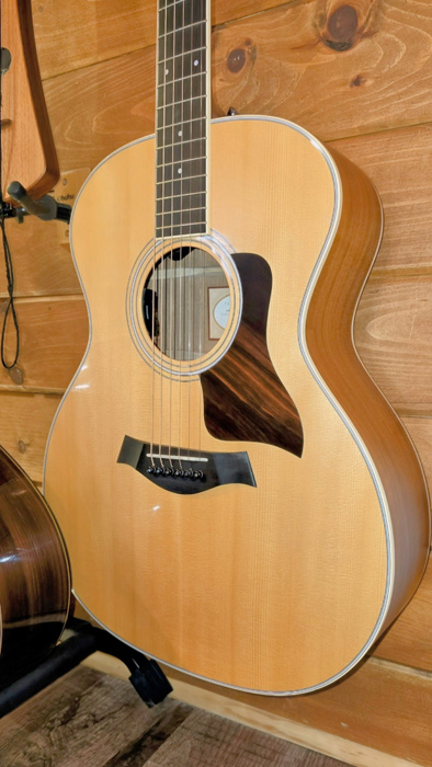 Artisan Guitar Creations hero slide 10