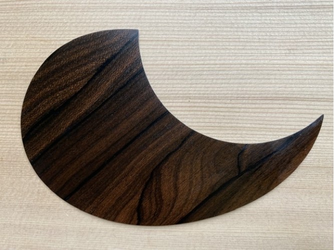 Martin® Style OM-ThinWood™ Acoustic Pickguard-Zircote-Slant Grain